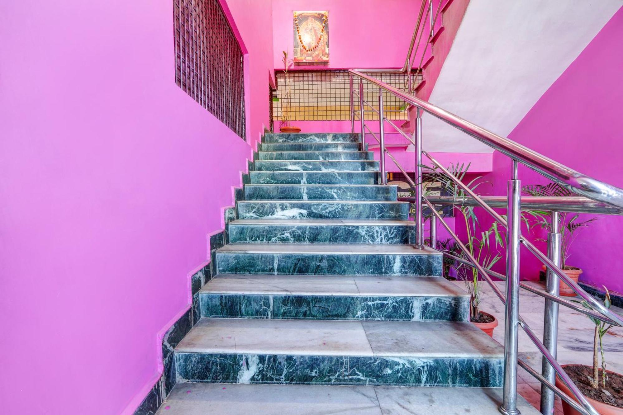 Oyo Flagship Hotel Samruddhi Lodge Nirmal  Buitenkant foto